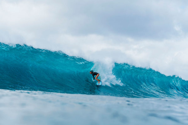 LAS CHICAS DE RIP CURL ATERRIZAN EN HAWÁI